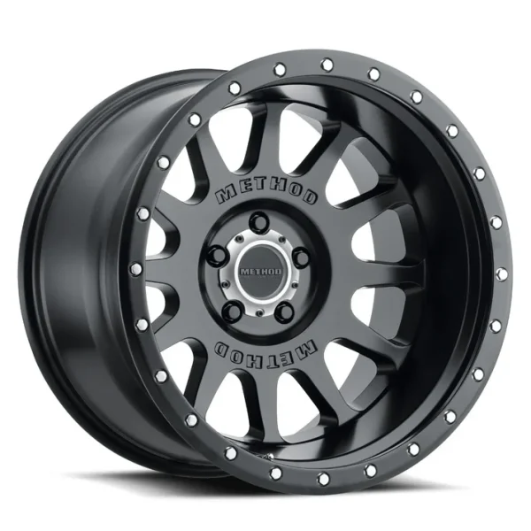 LLANTA 605 MATTE BLACK 20"